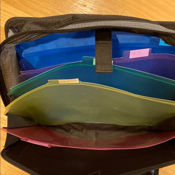 Blue and Gray Case It Binder - Picture 6 of 8